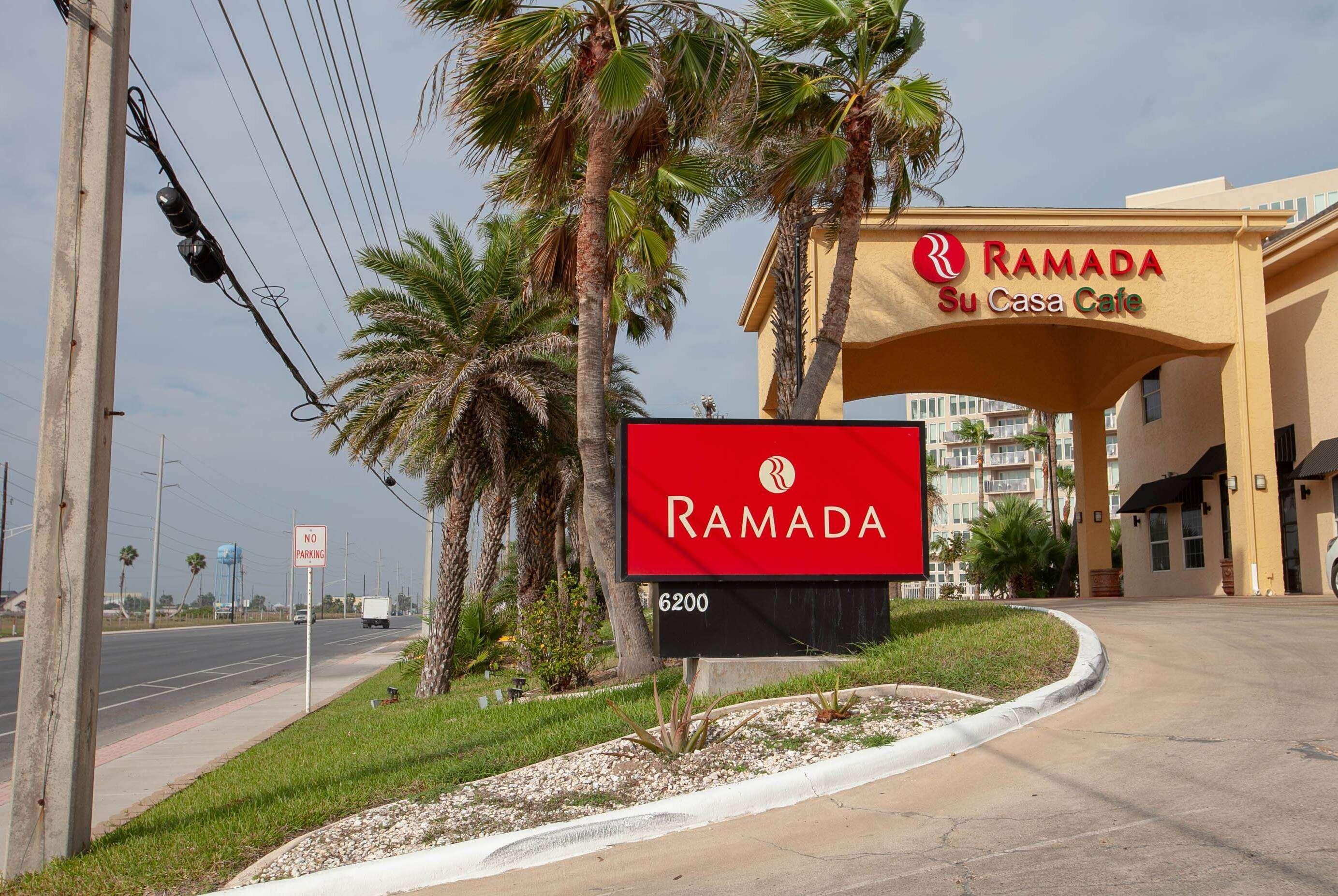 Ramada By Wyndham & Suites Юг Падре Айленд Экстерьер фото